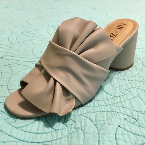 SOLD Nic and Zoe slides - Picture 4 of 6